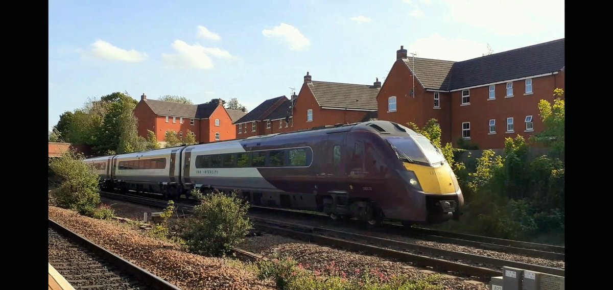 WilsonBone's tweet photo. It's #UnitPhotter time... @EastMidRailway 'Squeeler 110' powers up to 120mph through Syston working 1D53 StP-Notts... https://t.co/NJ9entIQlf
