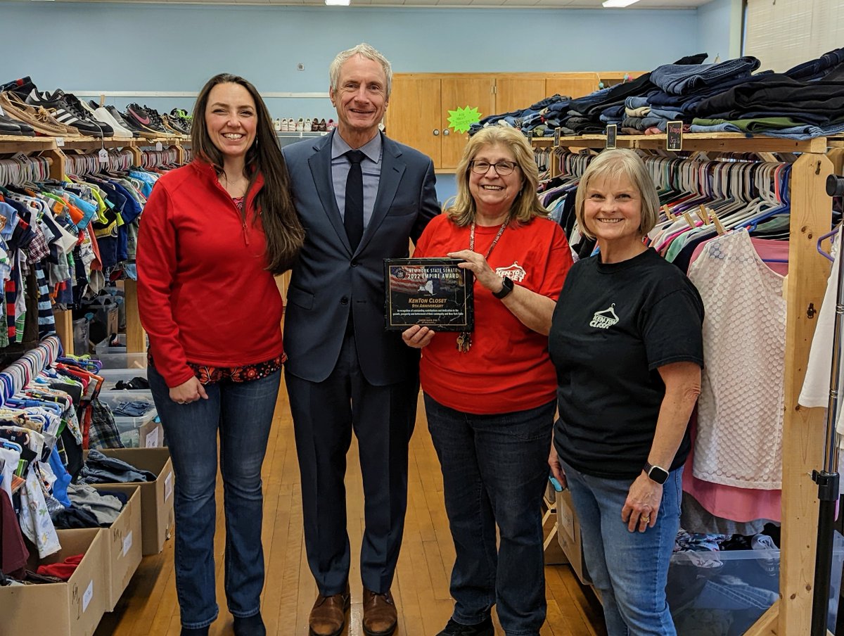 MayorSeanRyan's tweet photo. It was my honor to visit The Ken-Ton Closet to present them with a NYS Senate Empire Award to celebrate their 9th anniversary!

A great resource for kids in Kenmore and the Town of Tonawanda, providing access to clothing and more. Thanks to @jillyomalley and all the volunteers. https://t.co/eOTuOXOzqZ