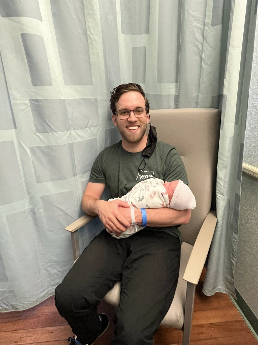 mtgerken11's tweet photo. Willow Anne Gerken joined the pickle jar 05/10/22. @picklesbaseball https://t.co/2cXfOBmApG