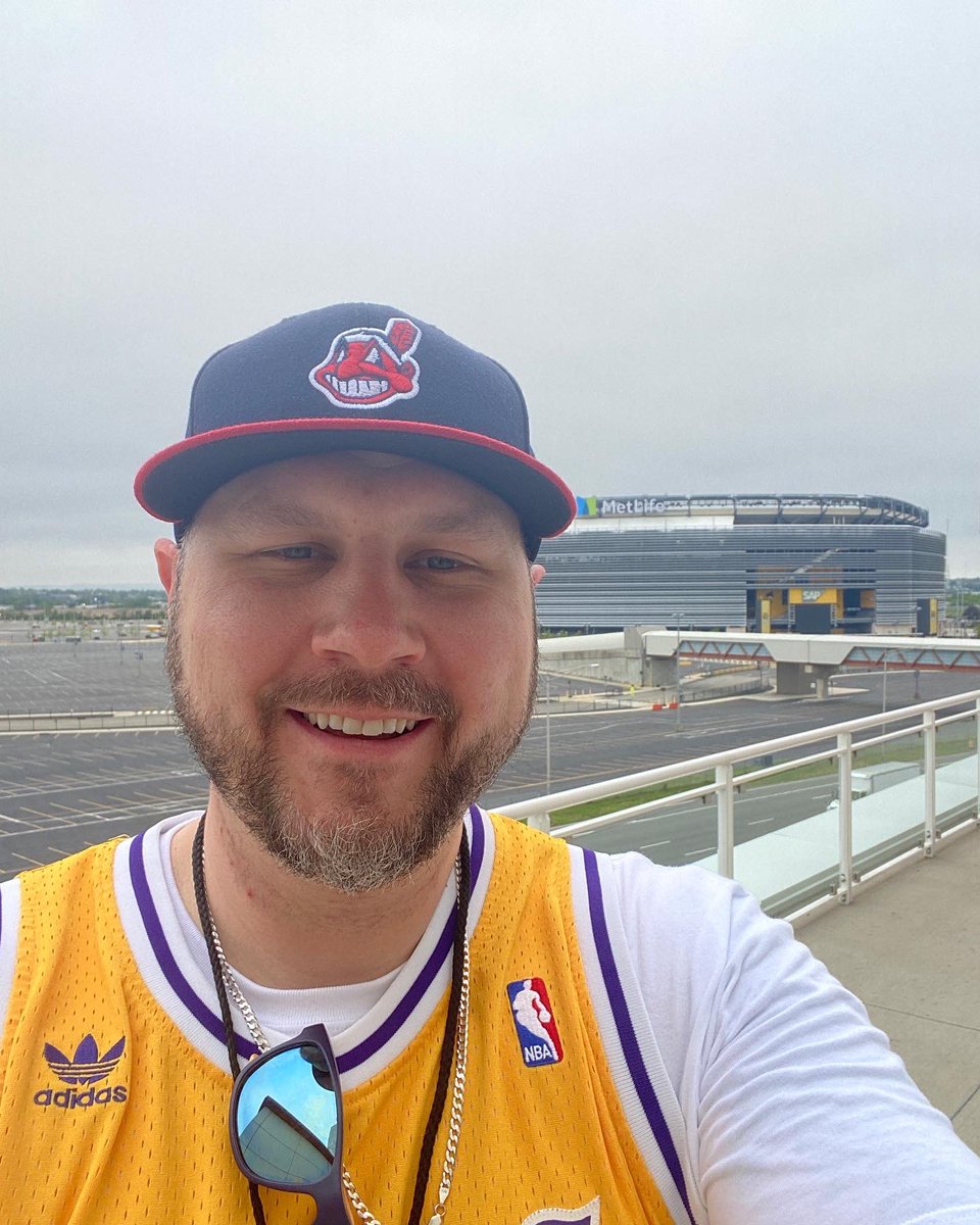 HurleyHobbies's tweet photo. Come by AUTOGRAPHFEST!
.
Plenty to do. Tons of great vendors! @americandream @probstein123
.
#hurleyhobbies #autographfest #americandreammall #thehobby #whodoyoucollect #ratedrookie #Topps #NBA #NFL #F1 https://t.co/NLYwrjqWv5
