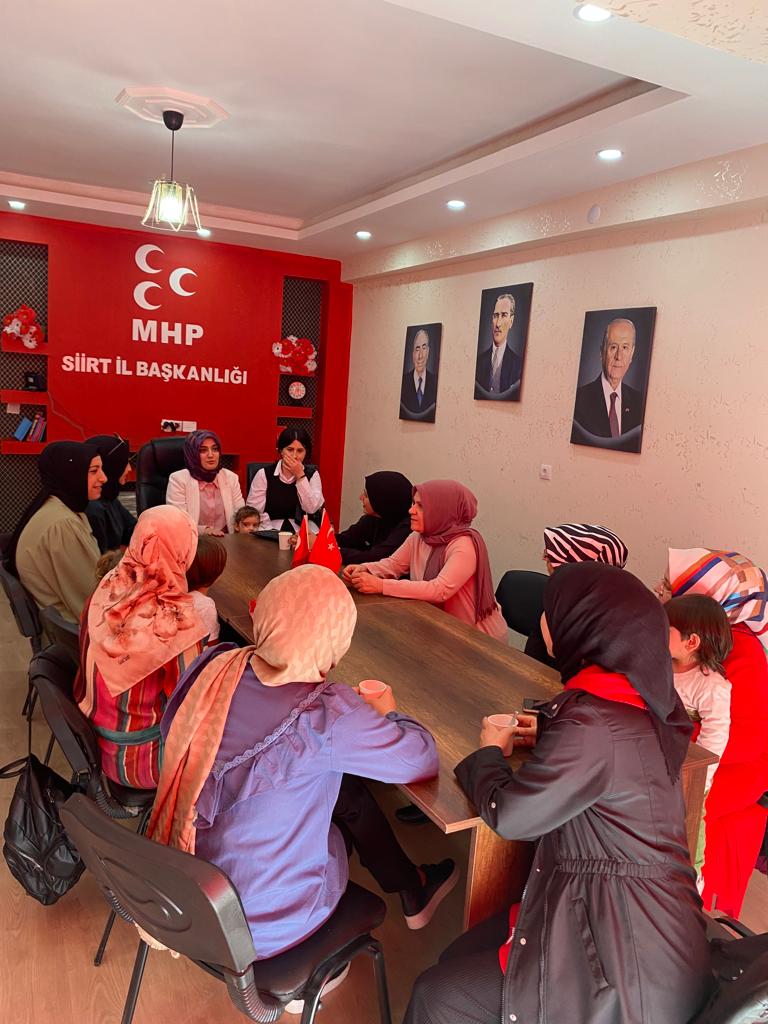 MhpsiirtK's tweet photo. MHP Siirt KAÇEP Teşkilatı olarak aylık olağan toplantımızı Başkanımız Sn. Gülsüm KARASU'nun katılımı ile gerçekleştirdik. Hayırlara vesile olsun birliğimiz daim olsun. 🇹🇷

@MHP_Bilgi
@dbdevletbahceli
@E_SemihYalcin
@drpelinyilik
@mhp_siirt
@fatihcanturkmhp
@GulsumKarasu16 https://t.co/W58rKeRevd