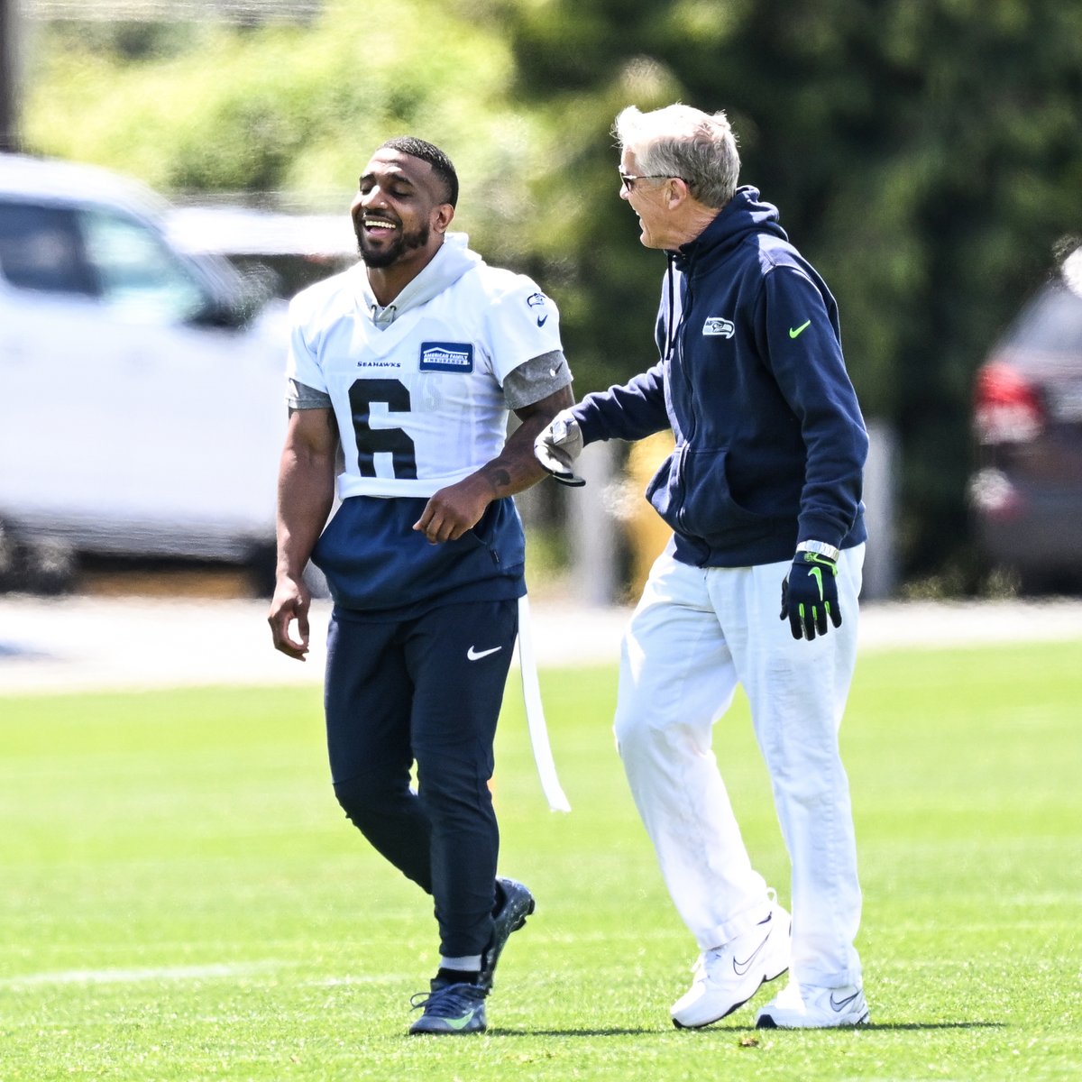 Seahawks's tweet photo. Weekend vibes 😆 https://t.co/iMASUd4xzj
