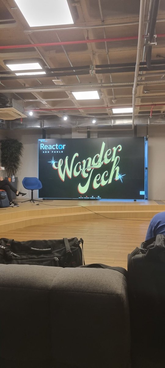 leocavalcante's tweet photo. Já já vai começar 🤩 #WonderTech na @ZupInnovation https://t.co/tr33qHPFAf