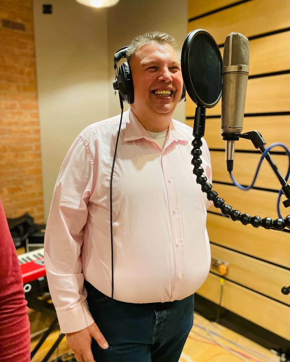 TFSingers's tweet photo. What a day at Abbey Road Studios! 🎤🎶🎤

More news &amp; photos soon 👀 https://t.co/QnXj4VCU4q