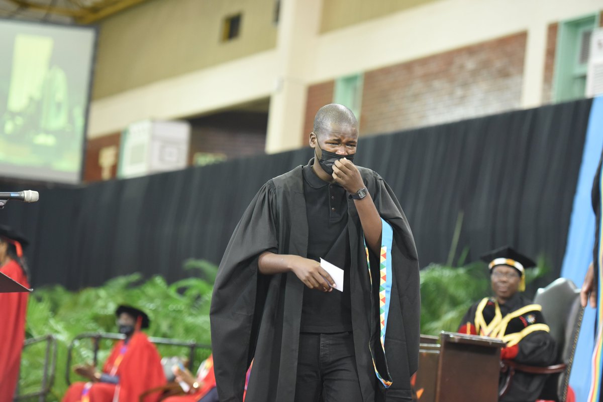 You have seen the picture now know the story behind it

23-year-old Dumisani Ngobese could not hold back tears after he was conferred with a Bachelor of Arts degree at a ceremony held at the UKZN’s Westville Campus on Friday.  

(1/7) #UKZNGrad2022