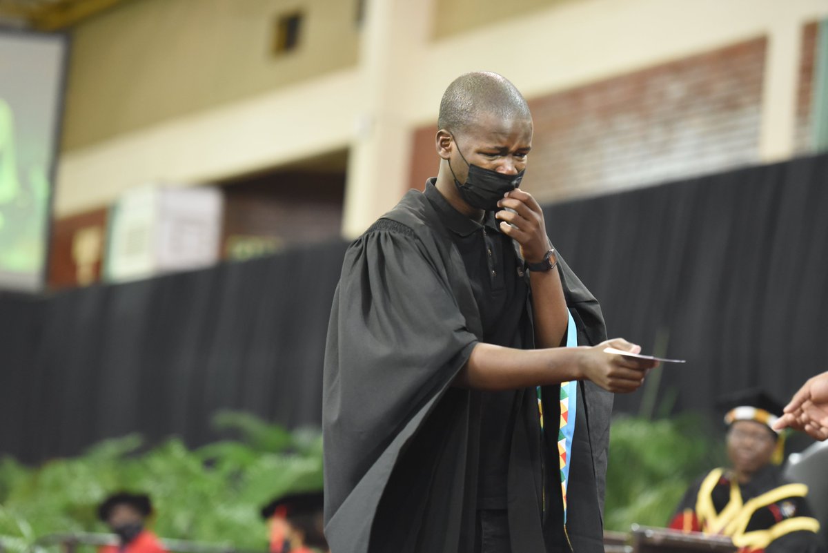 UKZN's tweet photo. Dumisani who is now pursuing an Honours degree said he was overcome with emotions as he reflected on what he said was a “long and difficult” journey.

He was raised by his maternal grandmother in Bhukhanana, a rural area outside eMpangeni. 

(2/7) #UKZNGrad2022 https://t.co/X0gZ06FU9R