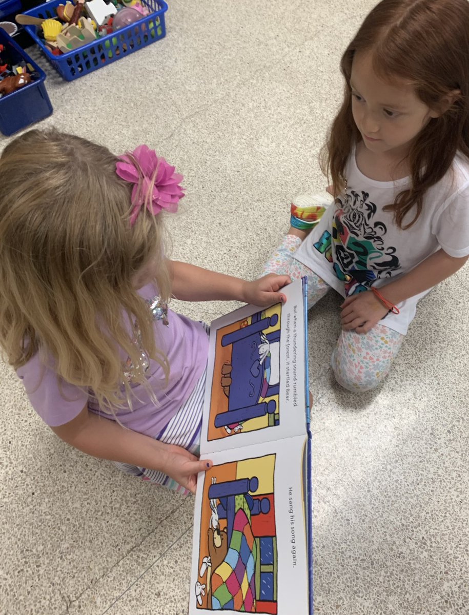 hhkiker's tweet photo. It was such a treat to have a visit from our friends in Mrs. Brown’s Kindergarten class! Pre-K really enjoyed reading and finding sight words with you. Thank you so much for coming! ❤️ @Les_Charbonneau @TISD_PreK @TISDLES1 https://t.co/GwVQ5aTOia