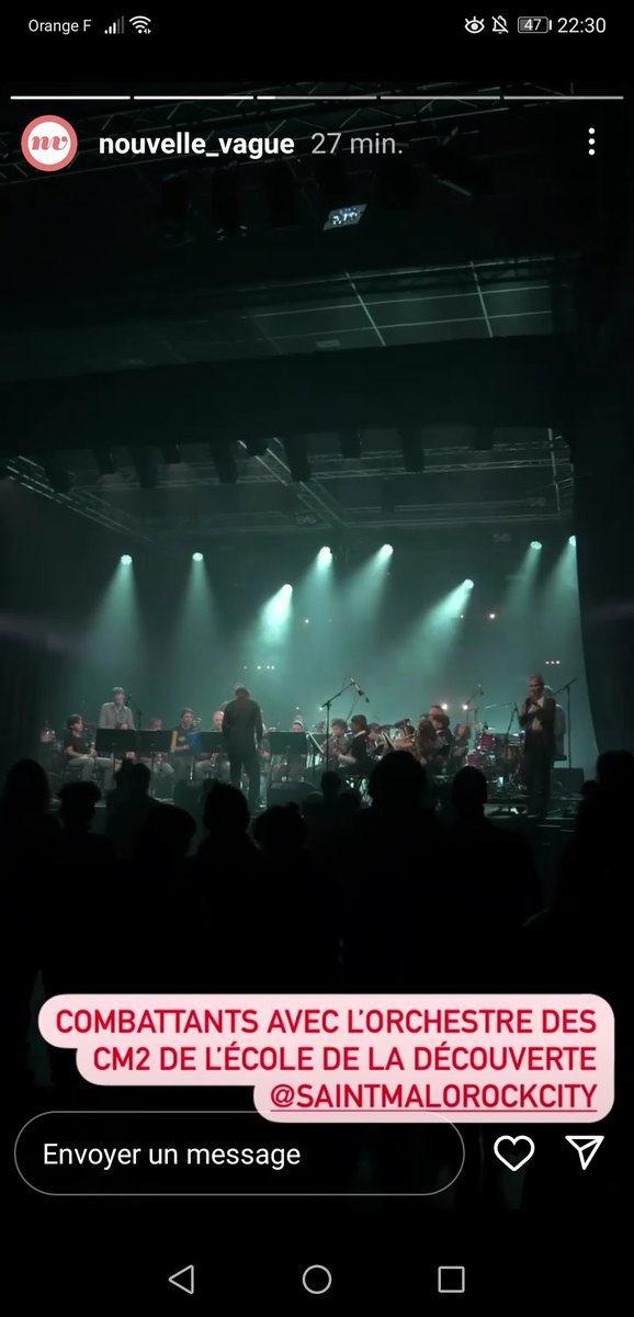 cm1cm2e's tweet photo. L'école @ECOLEDECOUVERTE sur scène avec les Combattants dans le cadre des concerts de Rock city @NouvelleVague35 https://t.co/Yvyc0cp1Ov