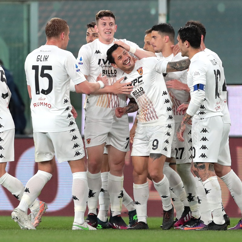 DAZN_IT's tweet photo. Il Benevento è passato sul campo dell'Ascoli nello spareggio playoff in Serie BKT.
Decisivo un colpo di testa di Lapadula 👇🏼 #ASCBEN #DAZN