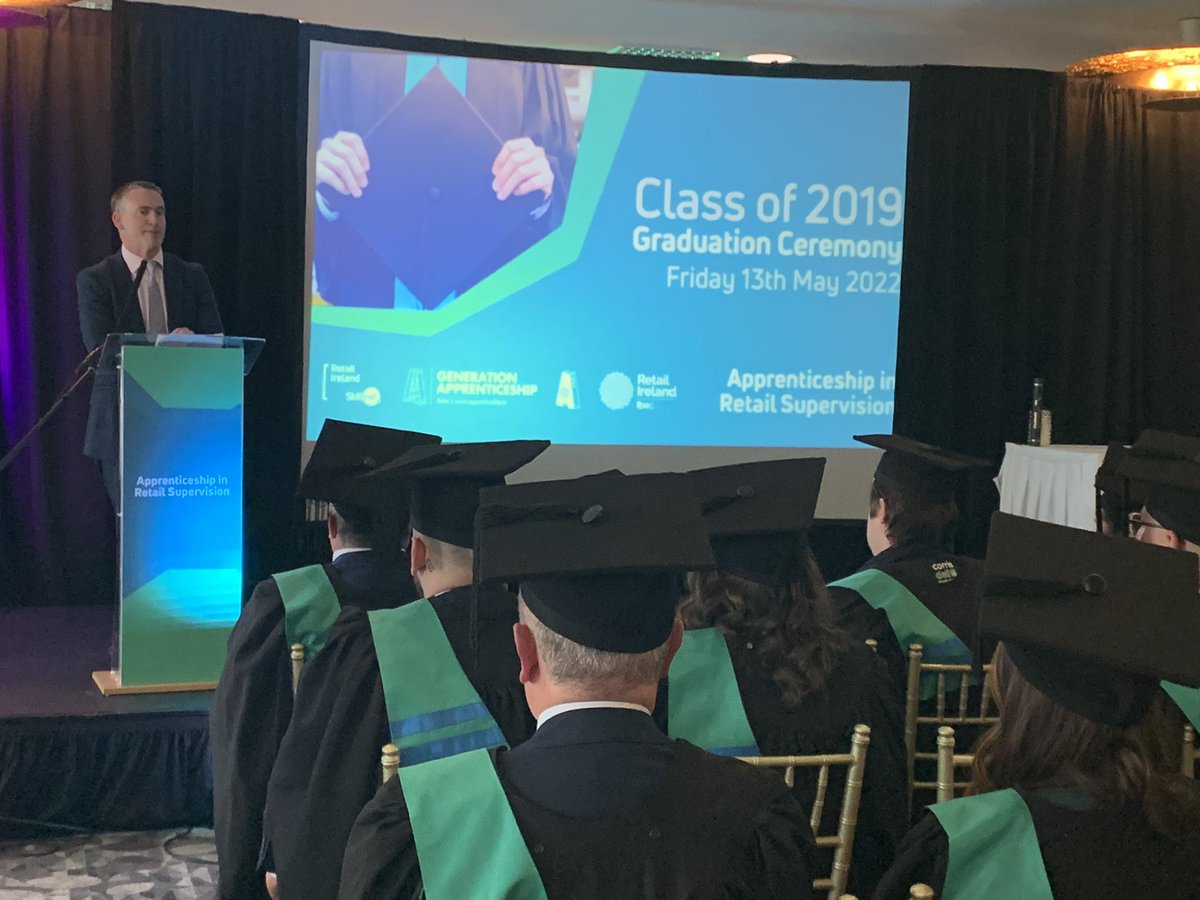 Damien English tweet media