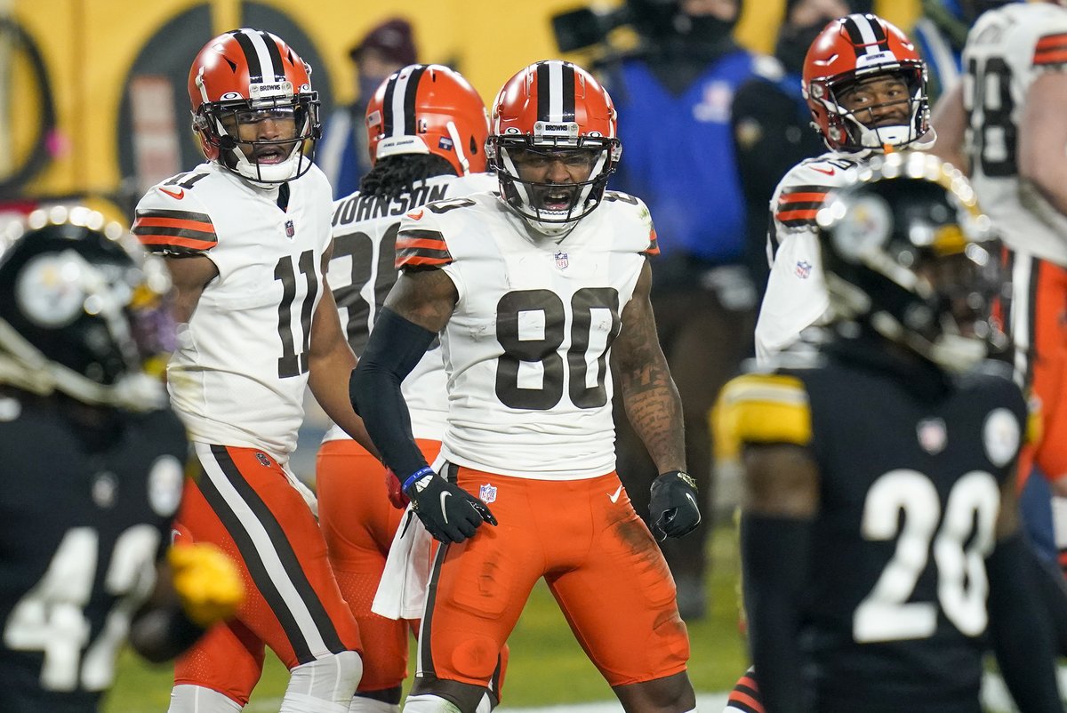 karnsies817's tweet photo. Dear Jarvis Landry,

Thank you for being proud to be a Brown even when Cleveland was down. 

Thank you for bringing pride to a city that went 635 days without the bliss of winning. 

Thank you for one hell of a run, and most of all making Browns fandom fun. 

THANK YOU https://t.co/xFDhn8VGlk