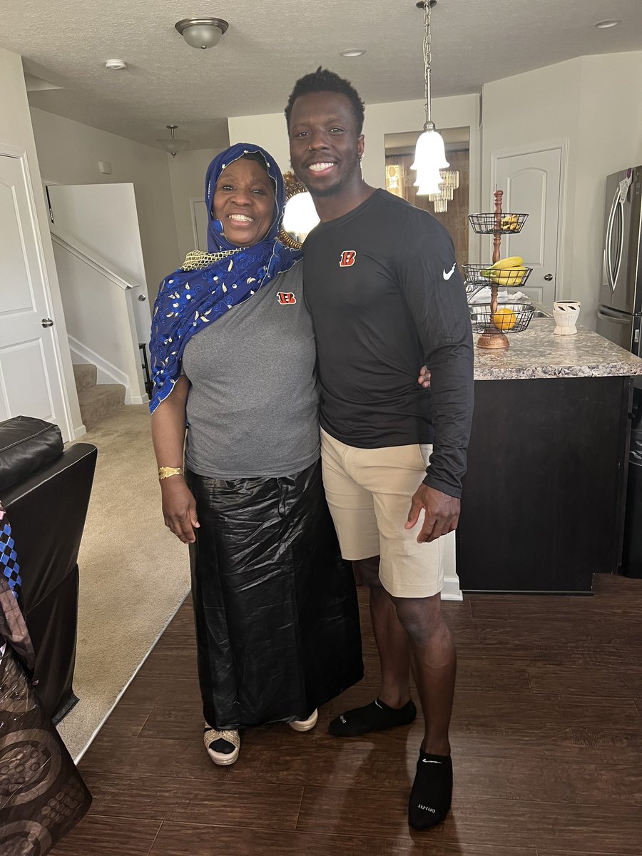 AbuDaramySwaray's tweet photo. #WhoDey https://t.co/K2hLOhfbtO