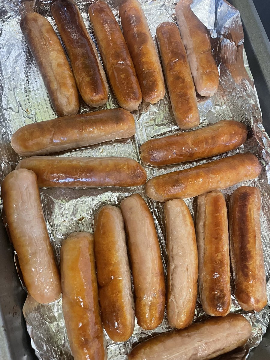 sophieMurphy28's tweet photo. Name A Better Way To Start A Friday Of! Myself And The Patients Made Community Breakfast Today! Happy Friday #eskdale #workingtogther #AfS #thinkforensic #MentalHealthAwarenessMonth 🥘@GMMH_NHS https://t.co/K3bstu73IR