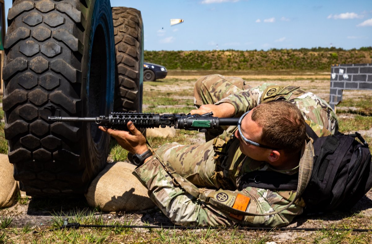 AA9 Sends tweet media