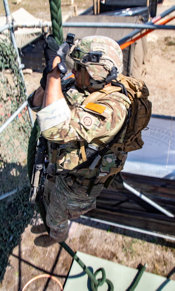 AA9 Sends tweet media