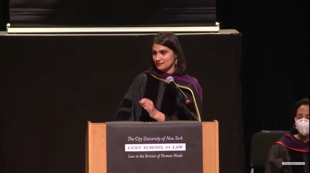 jeenashahesq's tweet photo. Honored to have received the Outstanding Professor of the Year award from the amazing @CUNYLaw class of ‘22.

We ended Con Law in 2019 reciting @mespadapoet “Imagine the Angels of Bread.” I invoked it again today as these students become the lawyers our struggles need today. ✊🏽 https://t.co/GTxpKdzHVI