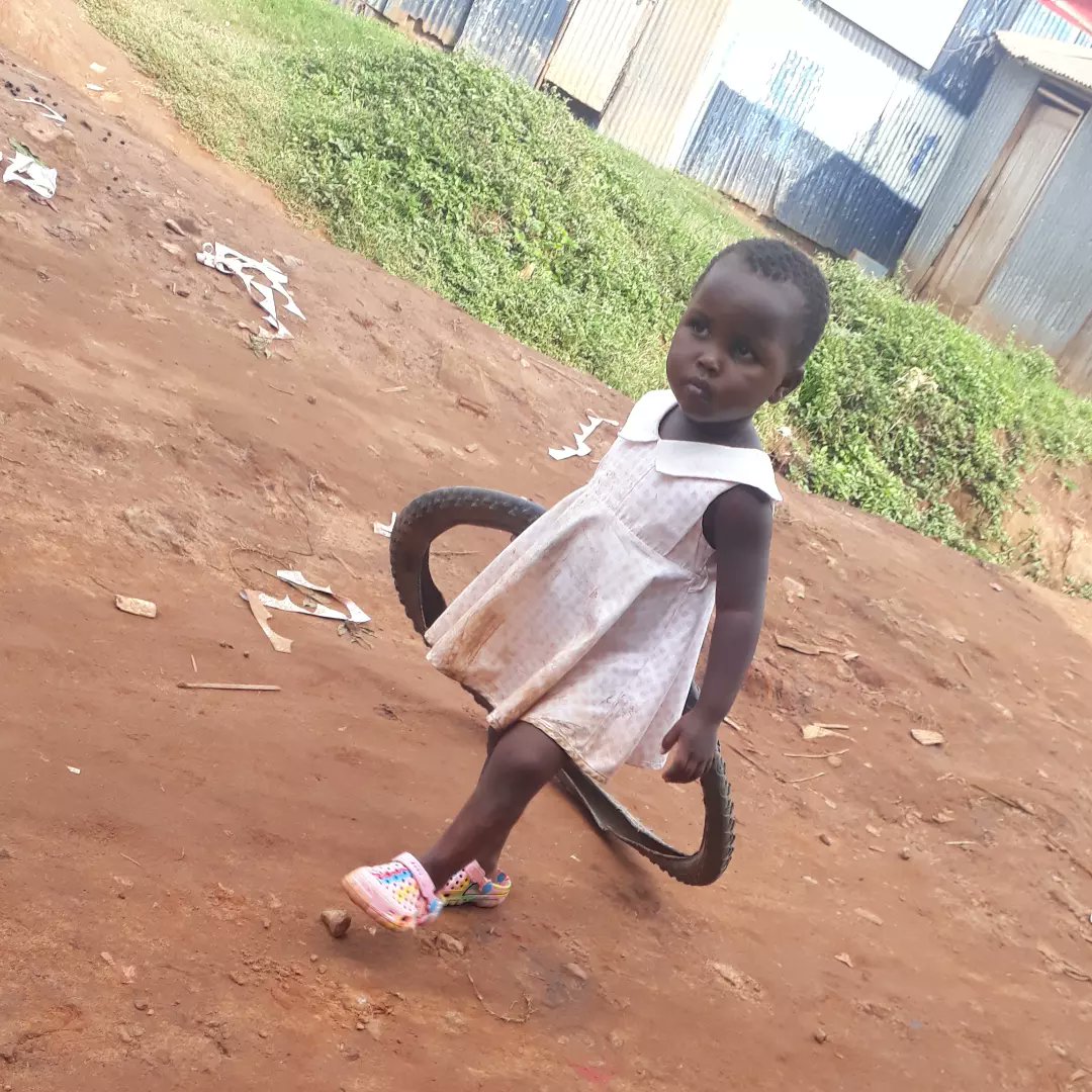 BuildingOrphan's tweet photo. @BuildingOrphan @papa4allkids. 
Lord, we know that You care for all people. but You have a special heart for little children and orphans. Watch over these children and young people, we pray. Comfort them in their trials, and provide for them when they are in need. https://t.co/wqJpvLnMSt