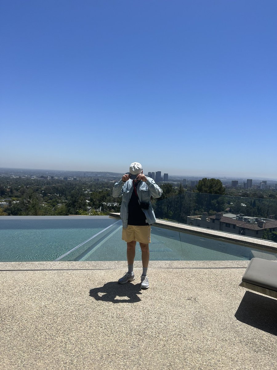 Ronnie Fieg (@ronniefieg) on Twitter photo 