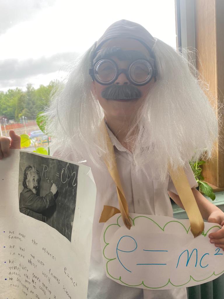P3/4 did a super job with their class presentations today. Albert Einstein even put in an appearance!!! #BeingOurBest #successful #encouraging https://t.co/lg5dT5YBkz