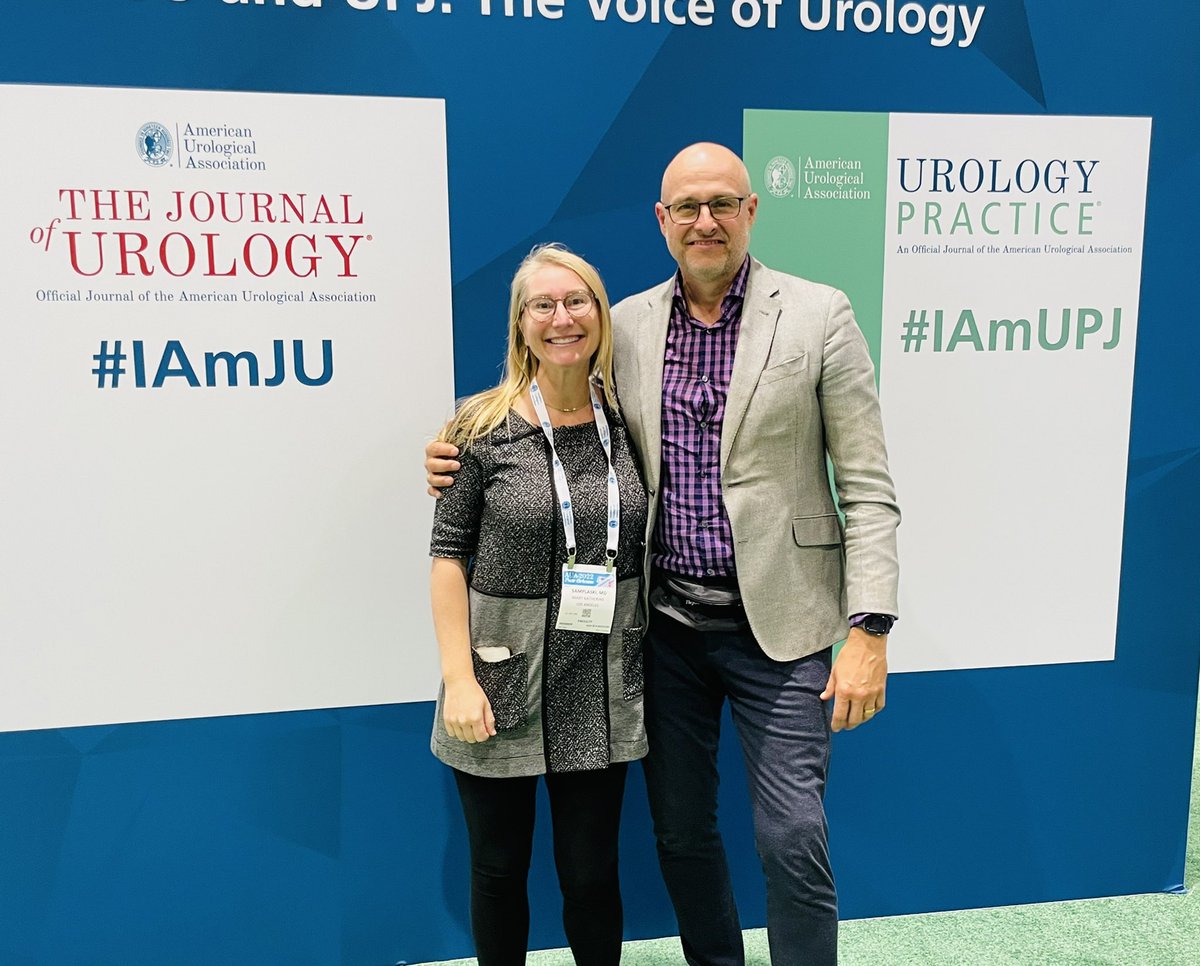 First stop at #AUA2022? The @JUrology booth… for a 🤳 selfie and to pickup the highly undervalued fanny pack. And a cameo 🎥 by EIC Dr. Rob Siemens! So excited for this meeting… in person learning, networking & friends! ⭐️ 💯 @AmerUrological @USC_Urology #IAmJU #IAmUPJ