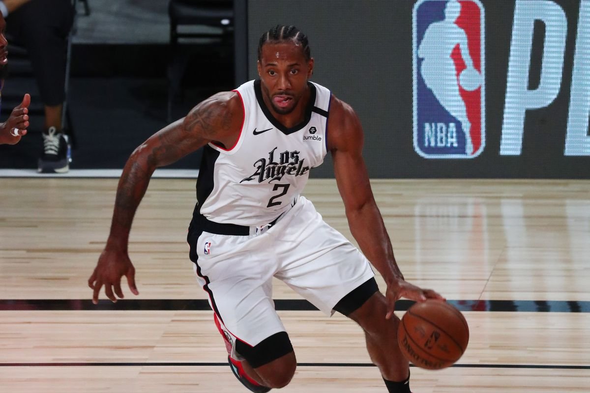 NBAMemes's tweet photo. Only 2 active players have more career steals than fouls. 

Jimmy Butler and Kawhi Leonard https://t.co/gb4Hq06pBK