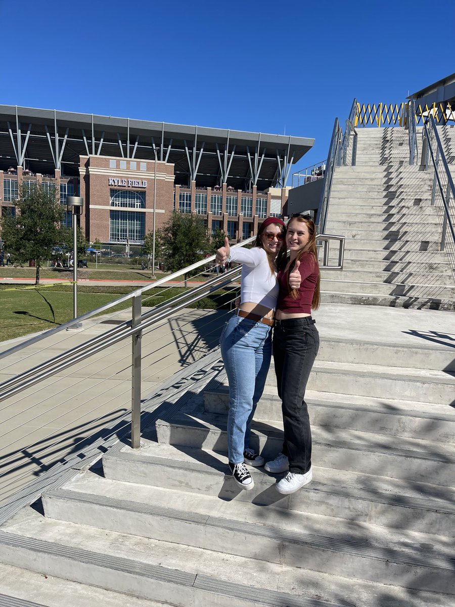 taylorrich2002's tweet photo. #TAMUgrad https://t.co/i15wbPHpkX