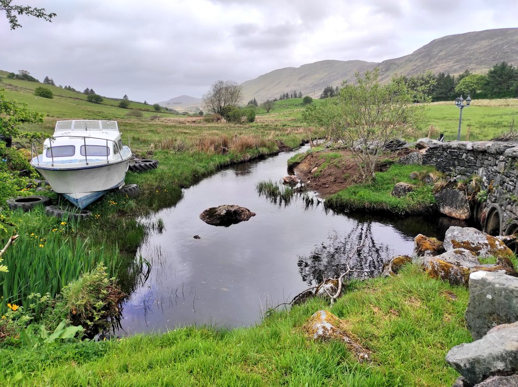 s_ocearbhaill's tweet photo. Ar ais ón @oxmountaincamp inniubh agus mholfainn go hard na spéire í! Neadaithe isteach i gcroílár  Shliabh Gamh, is áit draíochta í! 

Back from Ox Mountains Camp today and I highly recommend it! Nestled in the centre of the Ox Mountains, it is trult a magical place! #Sligo #WAW https://t.co/2ghQ5B3UQZ