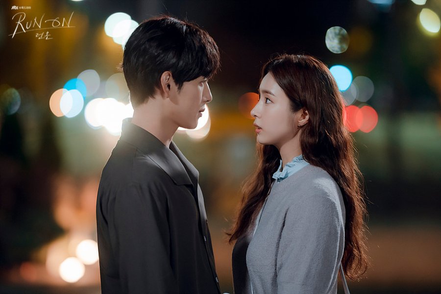 liadrama_'s tweet photo. ya llevo como 2 semanas que termine #RunOn y pues solo quiero decir que me gusto, y es una historia sin muchos problemas y eso me encanta y pues la verdad para mi la pareja secundaria se gano mi corazón💗
¿Ustedes ya la vieron? ¿Que les pareció? 😉 https://t.co/i6TrM9DiyO