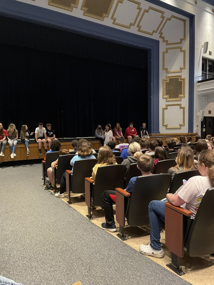 Christina tweet media