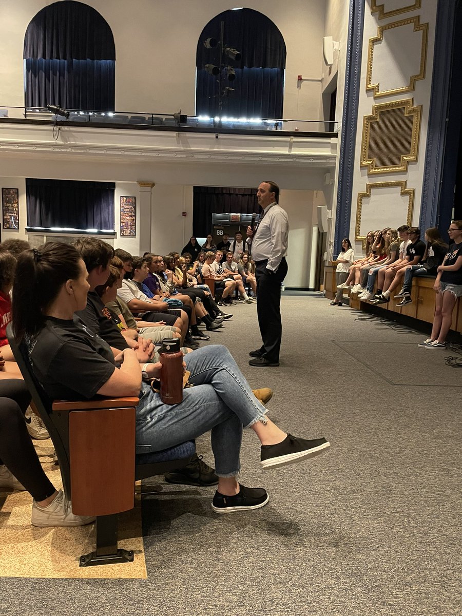 Christina tweet media