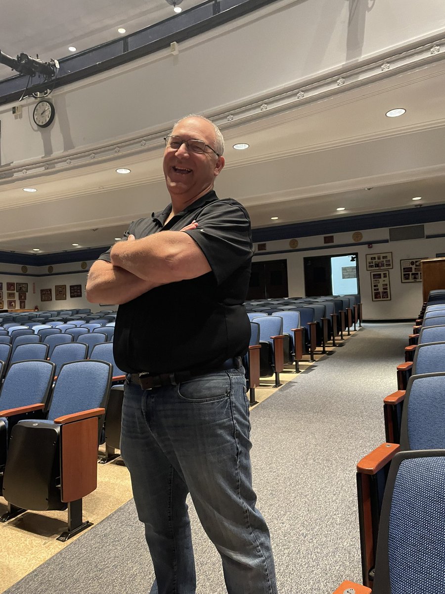 Christina tweet media