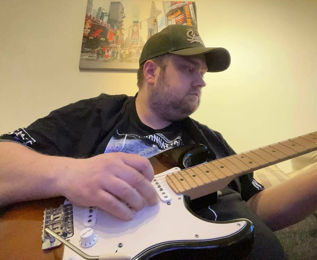 Marfo83's tweet photo. Just noodling on my @fender American Special Stratocaster. Finally got into playing again after a little hiatus. #stratocaster #fenderstratocaster #electricguitar #stratocastersofinstagram #fenderstratocasterusa #guitar #fender #guitars #guitarist #guita… https://t.co/tl2McngRl0 https://t.co/3jN9KFzSCO