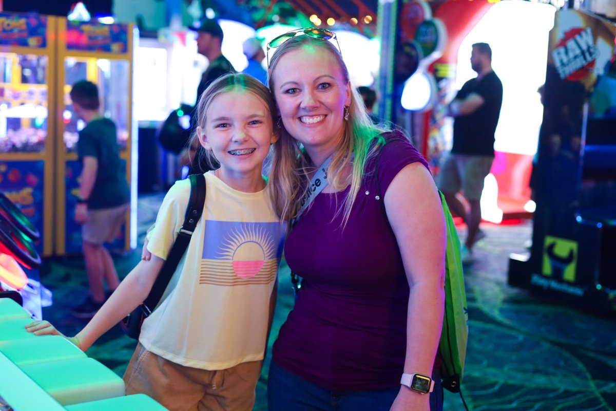 AndrettiKarting's tweet photo. ❌BOREDOM FREE ZONE❌
Take your weekend to the NEXT LEVEL with fun, food, and family!
#Weenkend #familyfun #thrills #Smiles #arcade #games https://t.co/EAQUzSHM77