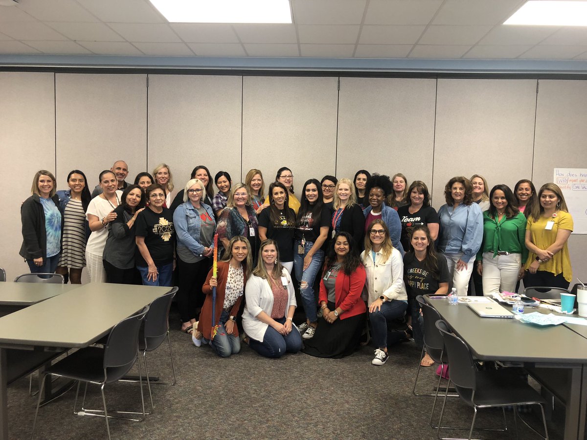 ESLwithDressel's tweet photo. Our last @TISDMulti Specialists Meeting of the Year was today. ❤️ You’d be hard pressed to find a more dedicated, purposeful, collaborative, and FUN 🎉🕺 crew of EB Specialists. We are SO THANKFUL for you and all your hard work!  💪🏼 #SiSePuede #TeamTomball @TomballISD https://t.co/DOzI5uD21n