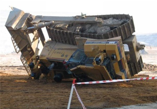 MorpheusBeing's tweet photo. @JohnRHewson #liarMorrison's bulldozer! https://t.co/zsLuZEG3Vj