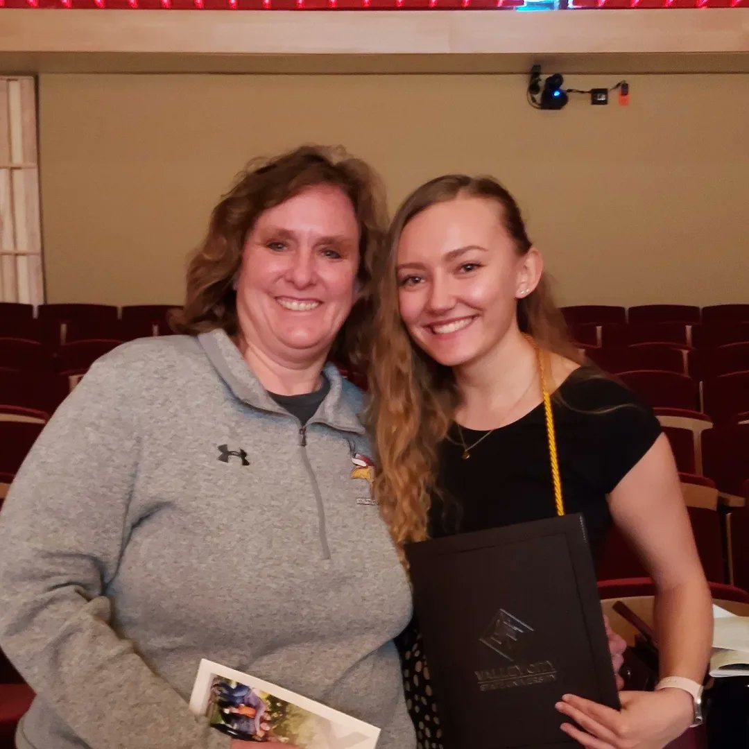 VCSUKHP's tweet photo. CONGRATULATIONS to KHP senior award winners!!

Athletic Training: Tabitha Muncy,  Strength and Conditioning: Makayla Wetzel, Sport Management: Westley Johnson, Exercise Science Rehabilitative Studies, McKenna Taylor, Health and Physical Education: Katie Juarez

SO proud of you! https://t.co/PpncL4ip4Y