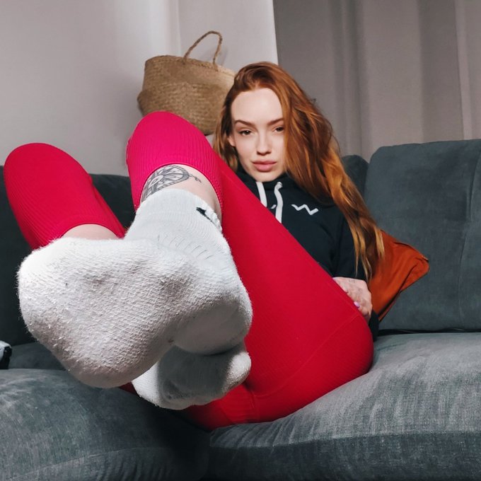 I feel like spending someone else's money... &pound;kloekane send 🤑 https://t.co/WgSszlah2V<a href="/tag/realloyalfans"class="tags"><span>#realloyalfans</span></a>