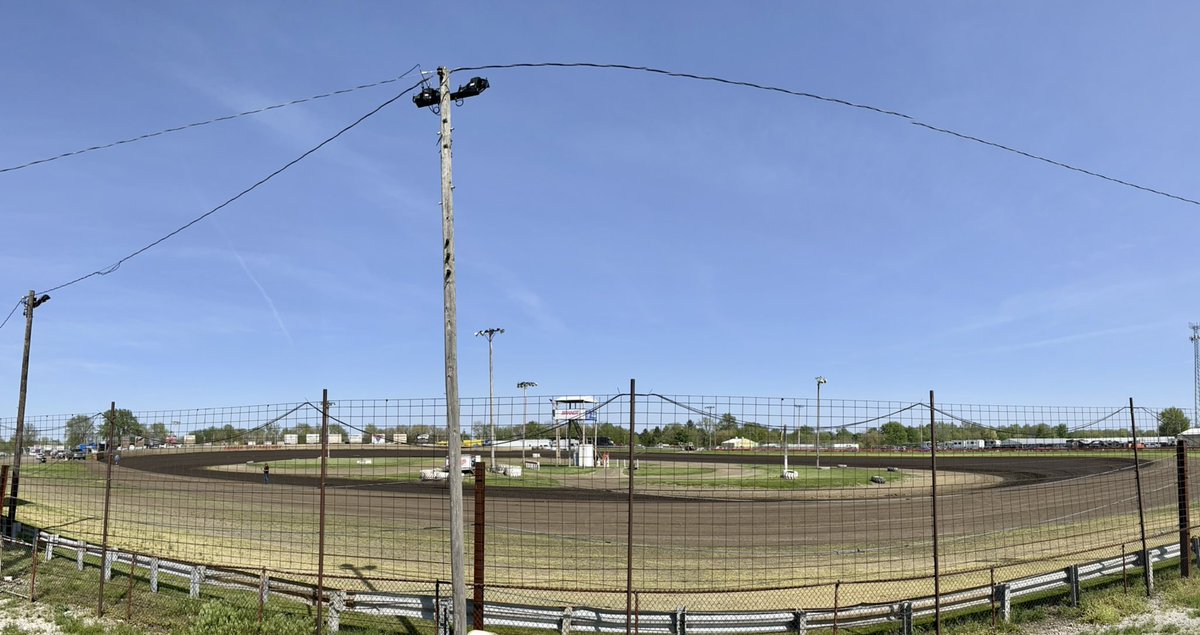 khifan's tweet photo. Heading into a picture perfect evening for #FarmerCity74 @FarmerCityRacin! π
#ILSpeedweek @FloRacing
#ShortTrackFridayNight
@ThePostman68 https://t.co/EiItP4BAix