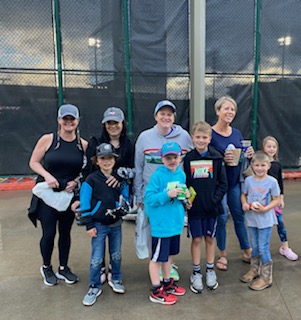 CSES_NC's tweet photo. Our students and moms had a great time last night cheering on the @KnightsBaseball for our Mother/Son outing! https://t.co/sDQ2wtQFrL