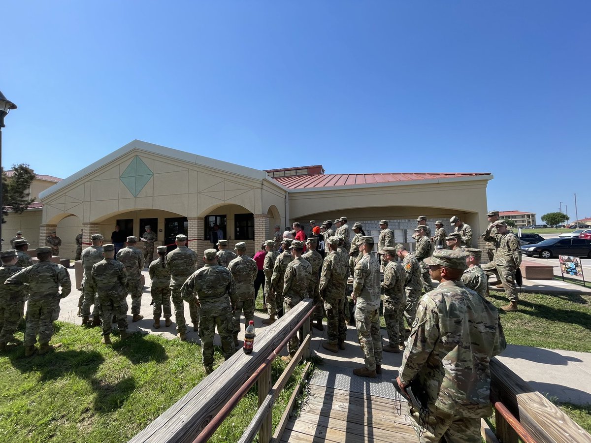 FtSillBOSS's tweet photo. The @OfficialFtSill BOSS House is officially open! Spread the word!
#GrandOpening
#BOSSProgram 
#BetterOpportunityforSingleSoldiers 

@7Fires3 @CSM_Mac @428THBDE @434FA_BDE @75thFA_BDE @31stADA @3Adabde @Reynolds_AHC @Ft_Sill_MWR @ArmyMWRBOSS @TRADOC @FORSCOM @USACIMT https://t.co/lhGF05zyHb
