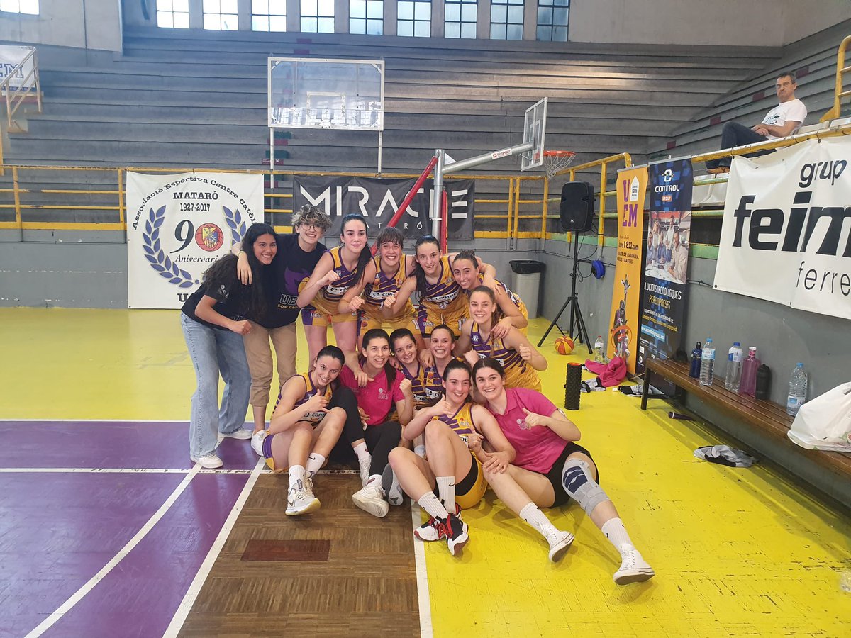 🔥 JA TENIM LA 𝗤𝗨𝗔𝗥𝗧𝗔 PLAÇA A 𝗣𝗥𝗘𝗙𝗘𝗥𝗘𝗡𝗧 𝗔!

🏀 El júnior A aconsegueix mantenir la categoria després d’imposar-se al <a href="/BasquetCornella/">CB Cornellà</a>!

👉🏻 Destacar que ha estat l’últim partit de formació de les jugadores del 2004!

🙌🏻 Sou molt grans! 
👏🏻 GRÀCIES!

#somgrocs💛💜