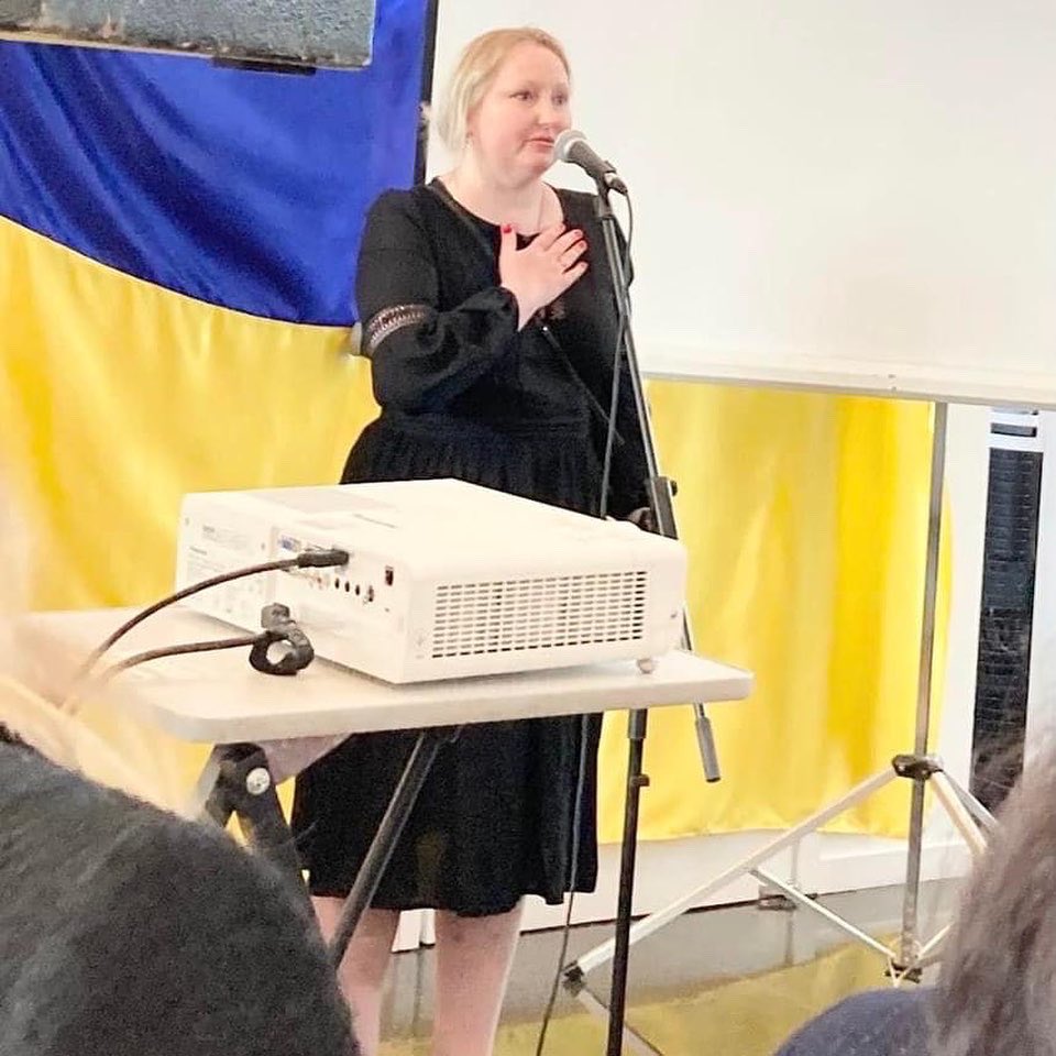 UA_EUMission's tweet photo. #StandWithUkraine Ukrainian Civil Society Hub @hub_ukrainian held a charity event and art performance - "My name is #Ukraine". 💙💛 

We are grateful to all 🇺🇦 friends who joined us on this evening of solidarity with Ukraine.

Discover more: https://t.co/YkPYDTgAuL https://t.co/DpgeOiL1Nv