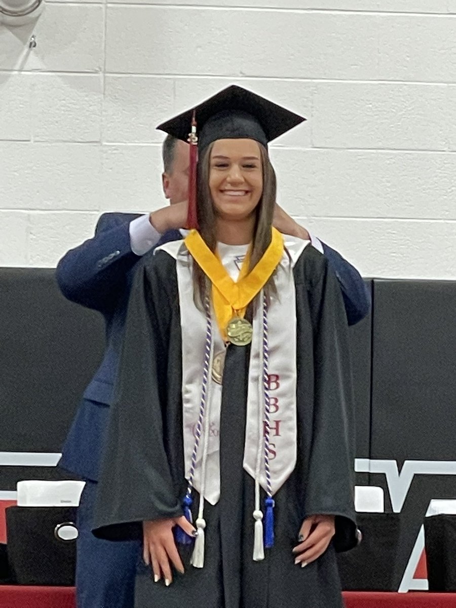 cstaps33's tweet photo. Six short days after high school graduation, Molly has graduated with an Associates of Science degree from @MPCCedu  So proud of you Molly!!https://t.co/KVBU60jPwP https://t.co/8QSz3YB6qE