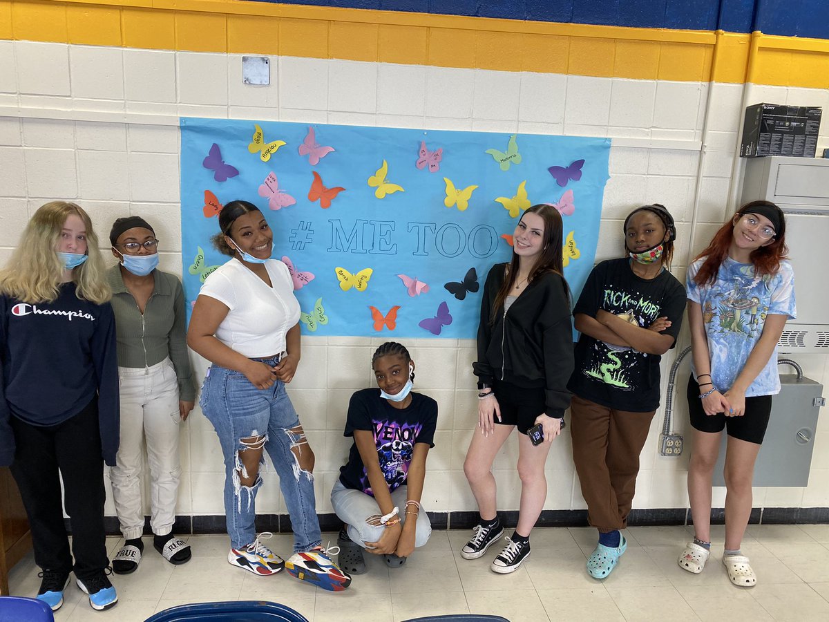 Mrs_Dirksen's tweet photo. Completely student driven project, proud of these ladies for coming up with the idea and executing it! https://t.co/Bf8s5Sjxtr