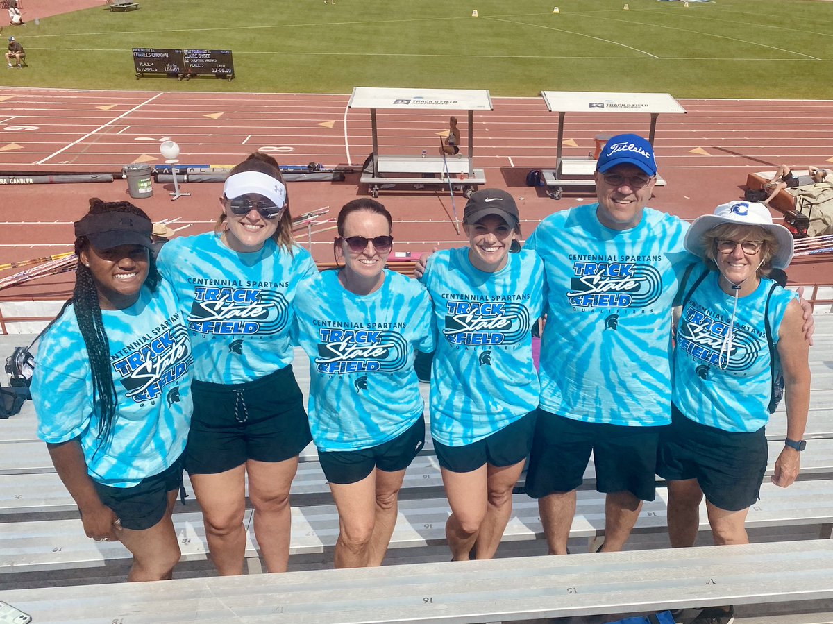 CHSSpartanTrack's tweet photo. S/o to @ikieholder for rocking the tie-dye shirt &amp; supporting our girls at State!!!👟 #CGB https://t.co/4enT9BFUrg