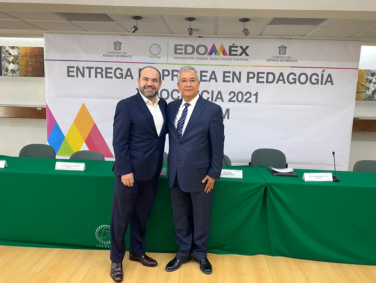 somoscecytem's tweet photo. Se llevo a cabo la entrega de la Presea en Pedagogía a la Docencia 2021 CECyTEM encabezada por el Director General @ignacio_rubi y el Subsecretario @israeljeronimol, reconociendo e incentivando la labor docente en apoyo a todos nuestros estudiantes.¡Enhorabuena! https://t.co/lA6cdrfKr9