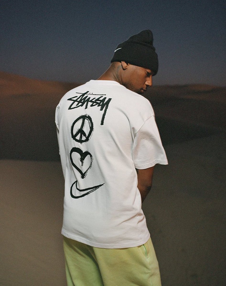 StreetFashion01's tweet photo. STÜSSY x Nike SS22 Lookbook!🖤 https://t.co/fnInOGdN2u