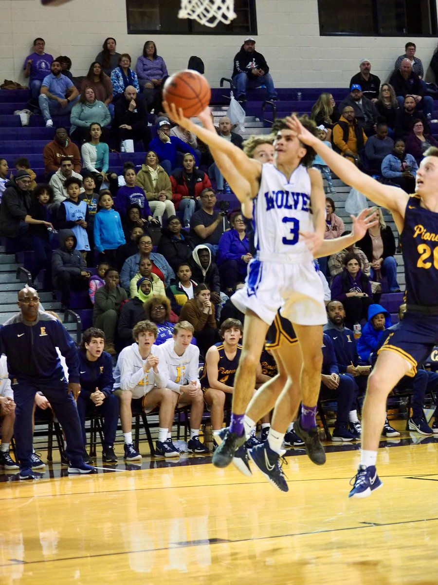 WYOMBB's tweet photo. Jordan Love will be playing in the June 7 Ring of Fire All-Star Game at Davenport Univ! Go Wolves! https://t.co/0qQEppVAQX