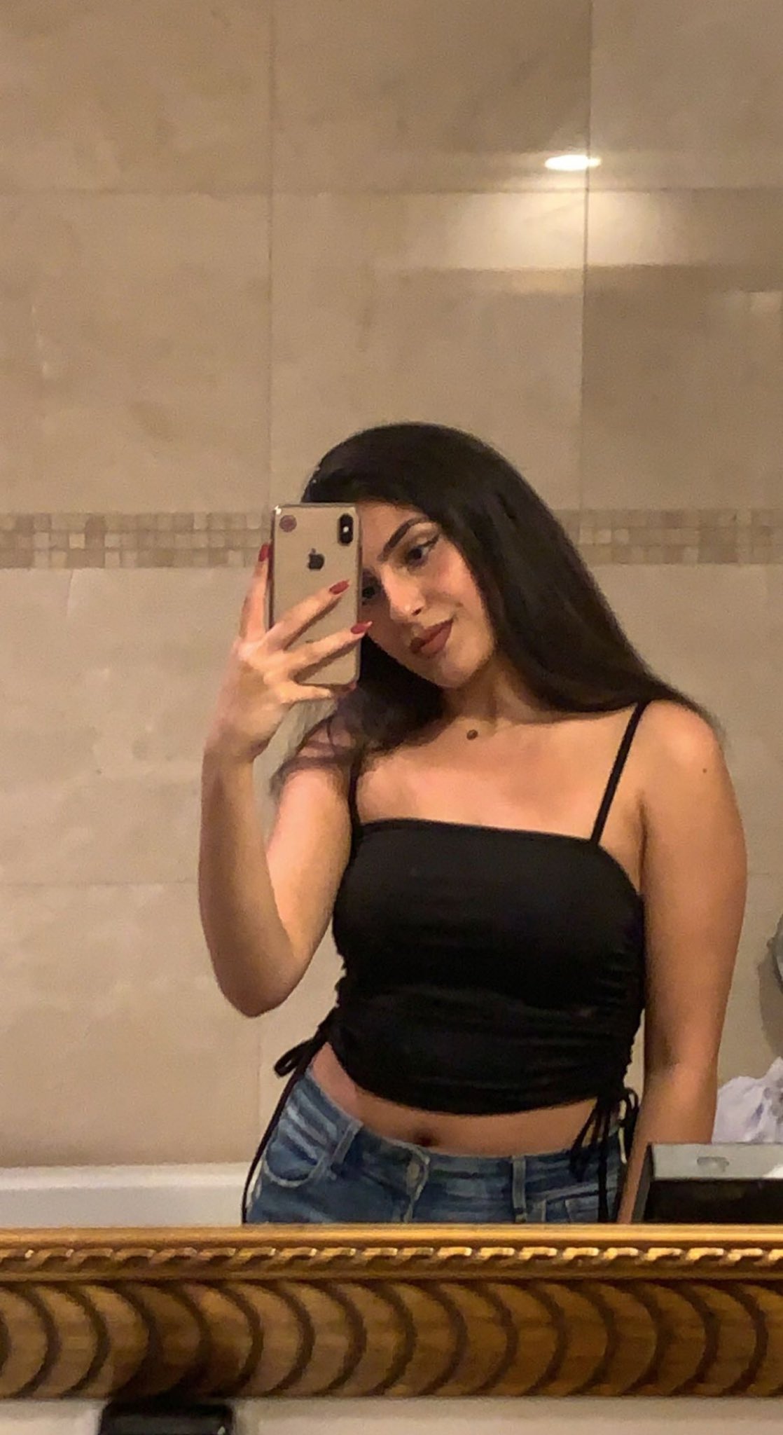 Pretty Hispanic Girl Selfies