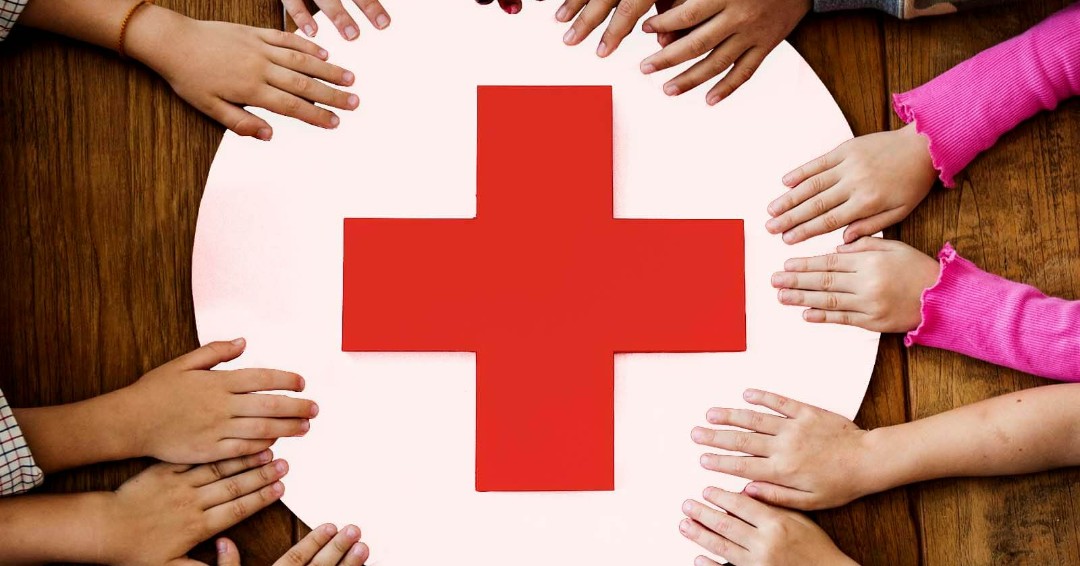 The American Red Cross will be conducting a Blood Drive at Biltmore Fashion Park, Tuesday, May 17, from 9AM-2PM. Roll up your sleeves and help save a life by scheduling your blood donation appointment today—link in bio to reserve your spot.